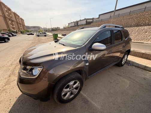 Renault Duster 2021 White Automatic Used for Sale in Greater Cairo ( Cairo + Giza) - 3