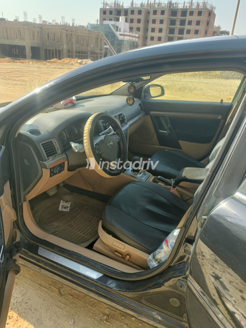 Opel Vectra 2008 Black Automatic Used for Sale in Greater Cairo ( Cairo + Giza) - 5