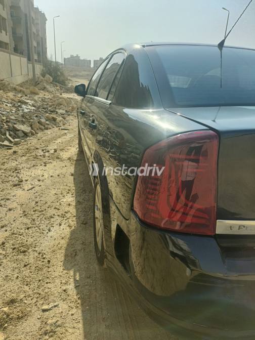 Opel Vectra 2008 Black Automatic Used for Sale in Greater Cairo ( Cairo + Giza) - 10
