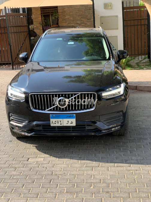 فولفو XC90 2020 أسود أوتوماتيك مستعملة للبيع في القاهرة الكبرى ( القاهرة - الجيزة) - 2