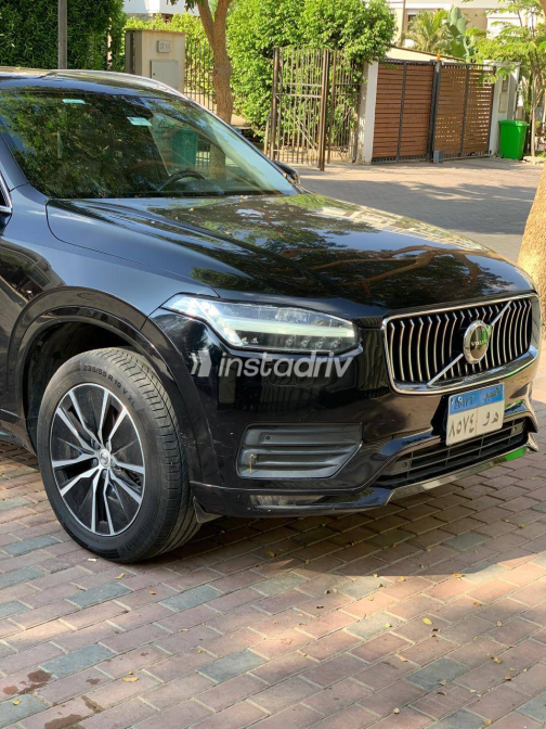 فولفو XC90 2020 أسود أوتوماتيك مستعملة للبيع في القاهرة الكبرى ( القاهرة - الجيزة) - 3