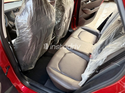 جاك J7 2025 أحمر غامق أوتوماتيك مستعملة للبيع في مدينة نصر - 7