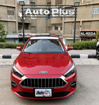 جاك J7 2025 أحمر غامق أوتوماتيك مستعملة للبيع في مدينة نصر