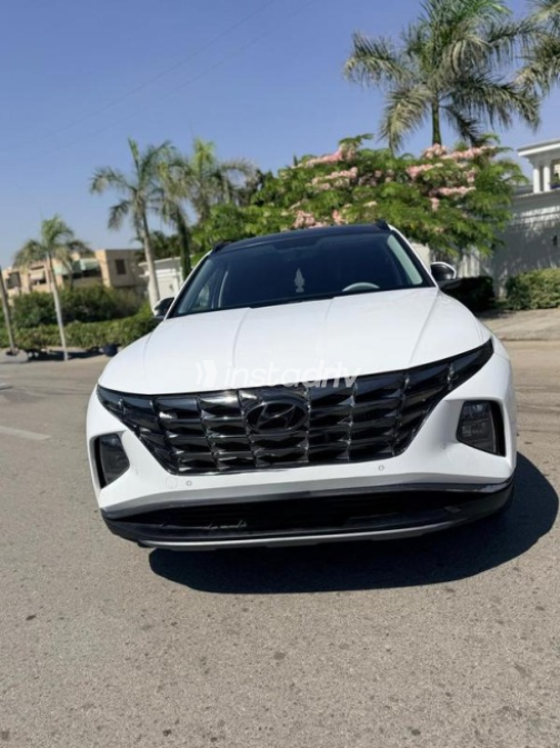 Hyundai Tucson GDI 2022 White Automatic Used for Sale in Nasr city - 2
