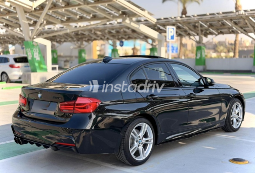BMW 320 2016 Black Automatic Used for Sale in Cairo - 4