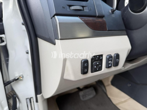 Mitsubishi Pajero 2020 White Automatic Used for Sale in Sheikh Zayed City - 6