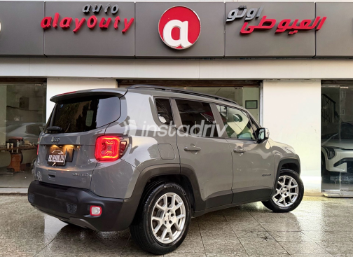 Jeep Renegade 2023 Gray Automatic Used for Sale in Greater Cairo ( Cairo + Giza) - 3