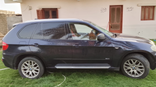 بي ام دبليو X5 2009 بنفسجي أوتوماتيك مستعملة للبيع في القاهرة الكبرى ( القاهرة - الجيزة)