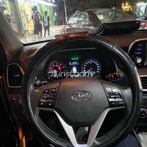 Hyundai Tucson 2020 White Automatic Used for Sale in Greater Cairo ( Cairo + Giza) - 3