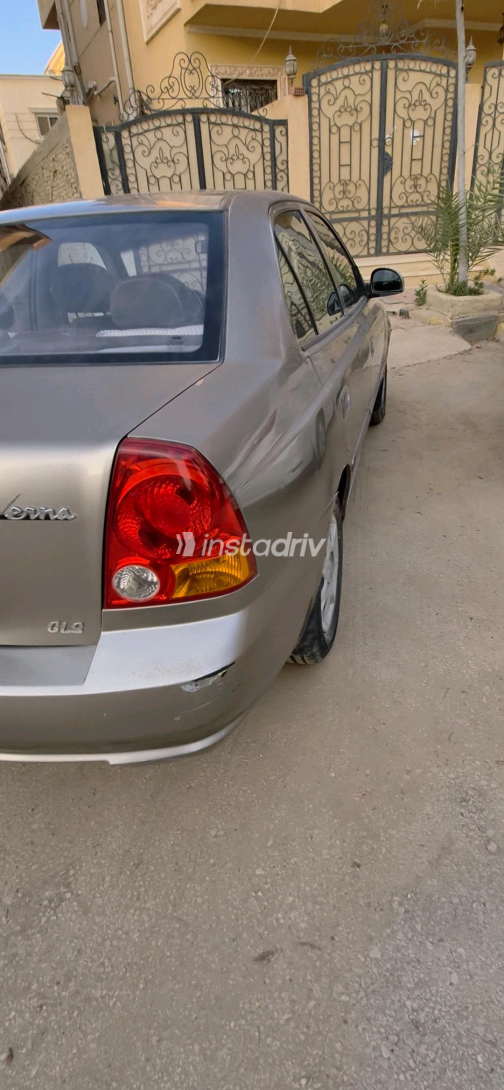 Hyundai Verna 2014 Champagne Automatic Used for Sale in Greater Cairo ( Cairo + Giza) - 3
