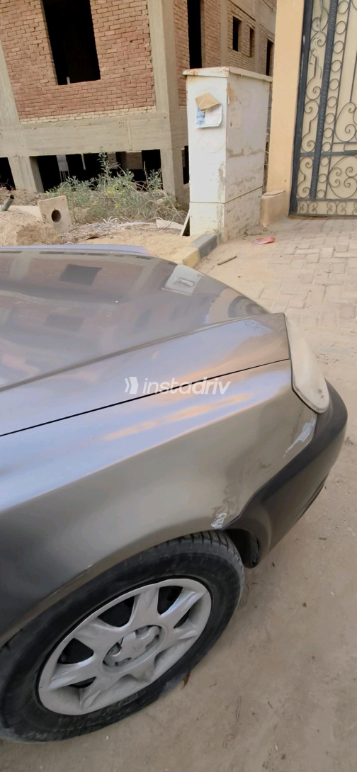 Hyundai Verna 2014 Champagne Automatic Used for Sale in Greater Cairo ( Cairo + Giza) - 8