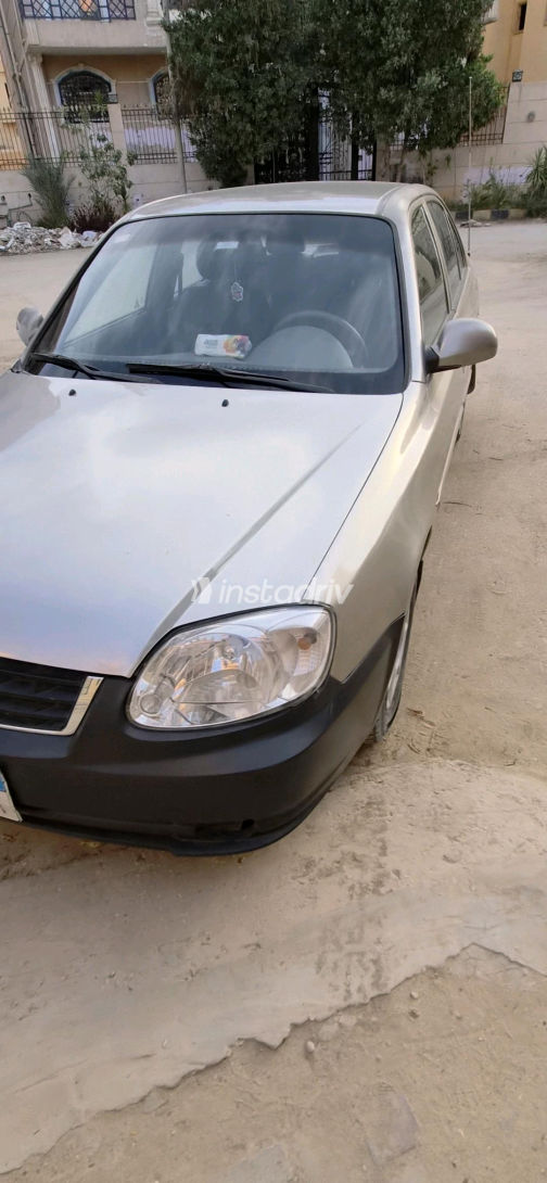 Hyundai Verna 2014 Champagne Automatic Used for Sale in Greater Cairo ( Cairo + Giza) - 9