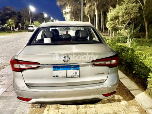 ام جى 5 2021 أبيض أوتوماتيك مستعملة للبيع في القاهرة الكبرى ( القاهرة - الجيزة) - 3