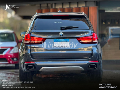 BMW X5 2018 Gray Automatic Used for Sale in Nasr city - 9