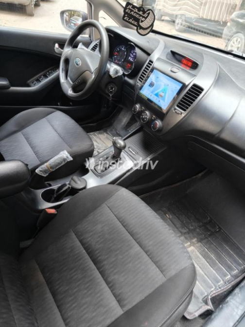 Kia Cerato 2015 Black Automatic Used for Sale in El Haram - 8