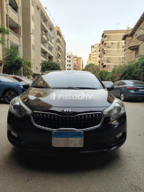 Kia Cerato 2015 Black Automatic Used for Sale in El Haram - 9