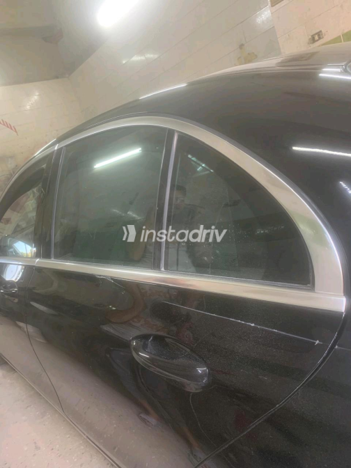 Mercedes E 200 2019 Black Automatic Used for Sale in Greater Cairo ( Cairo + Giza) - 5