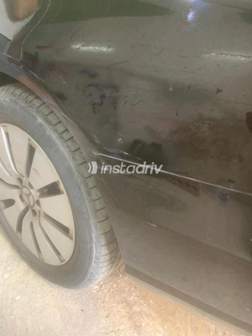 Mercedes E 200 2019 Black Automatic Used for Sale in Greater Cairo ( Cairo + Giza) - 10