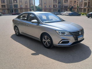 ام جى 5 2021 فضي CVT مستعملة للبيع في القاهرة الكبرى ( القاهرة - الجيزة)