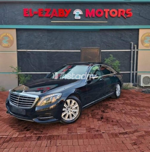 مرسيدس S 400 2015 أسود أوتوماتيك مستعملة للبيع في مدينة نصر - 2