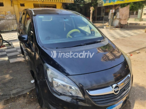 اوبل ميريفا 2015 أسود أوتوماتيك مستعملة للبيع في عين شمس - 1