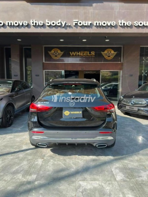 Mercedes GLA 200 2023 Black Automatic Used for Sale in Cairo - 3
