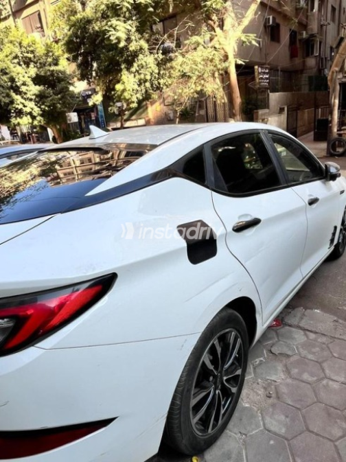 جاك S7 2022 أبيض أوتوماتيك مستعملة للبيع في الجيزة - 2