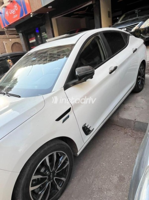 جاك S7 2022 أبيض أوتوماتيك مستعملة للبيع في الجيزة - 4