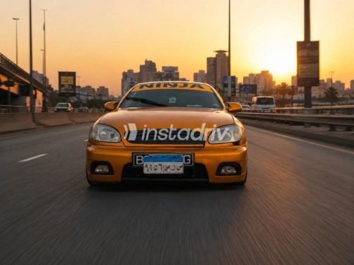 دايو لانوس 2000 ذهبي أوتوماتيك مستعملة للبيع في حلوان - 1