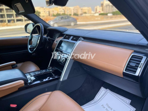 لاند روفر ديسكفري 2020 فضي أوتوماتيك مستعملة للبيع في مدينة الشيخ زايد - 6