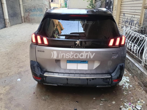 Peugeot 5008 2020 White Automatic Used for Sale in Greater Cairo ( Cairo + Giza) - 2