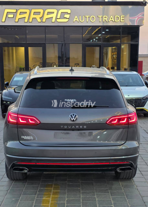 Volkswagen Touareg 2022 Gray Automatic Used for Sale in Greater Cairo ( Cairo + Giza) - 2
