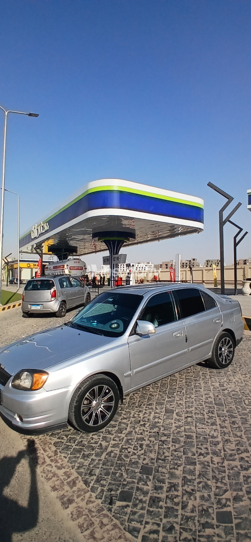 Hyundai Verna 2013 Silver Manual Used for Sale in Greater Cairo ( Cairo + Giza) - 2