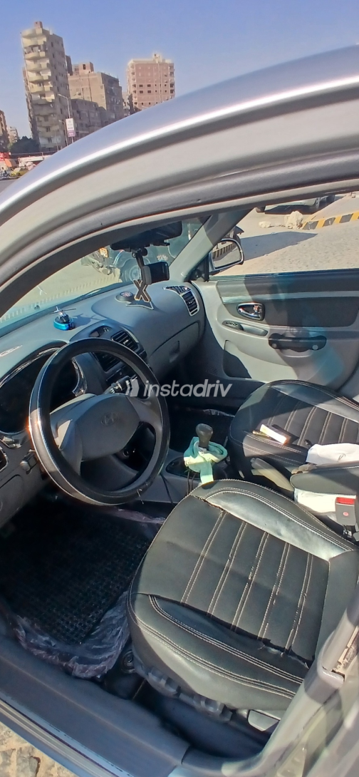 Hyundai Verna 2013 Silver Manual Used for Sale in Greater Cairo ( Cairo + Giza) - 8