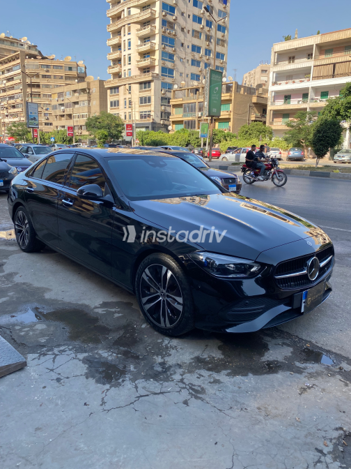 مرسيدس C 200 2022 أسود أوتوماتيك مستعملة للبيع في القاهرة الكبرى ( القاهرة - الجيزة) - 8