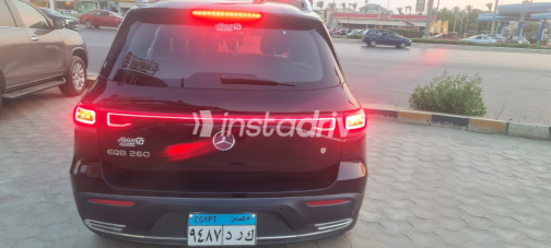 مرسيدس EQB 260 2024 أسود أوتوماتيك مستعملة للبيع في القاهرة الكبرى ( القاهرة - الجيزة) - 7