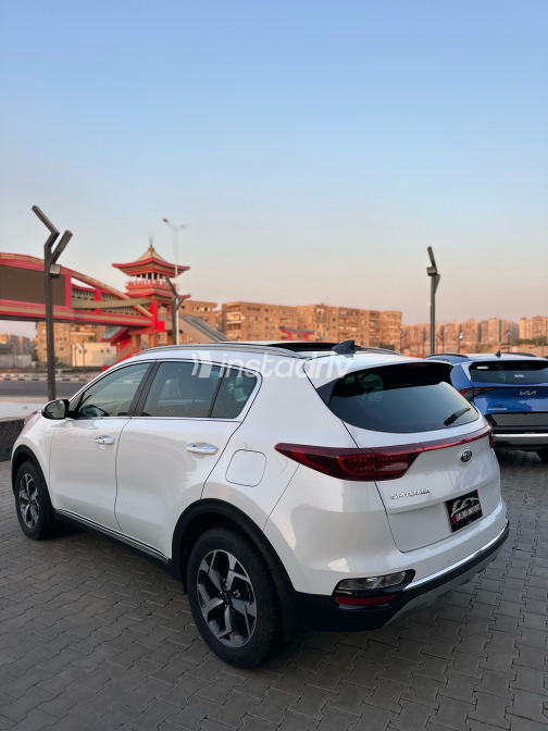 Kia Sportage 2020 White Automatic Used for Sale in Greater Cairo ( Cairo + Giza) - 5