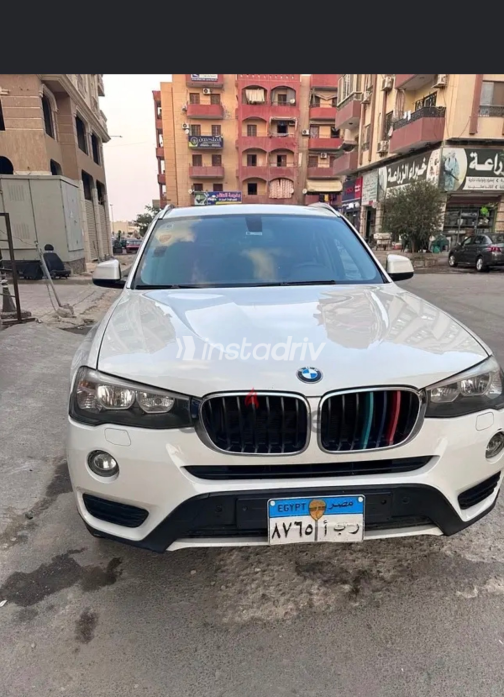 بي ام دبليو X3 2015 أبيض أوتوماتيك مستعملة للبيع في القاهرة الكبرى ( القاهرة - الجيزة) - 6
