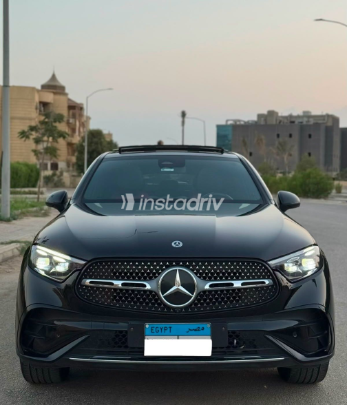 مرسيدس GLC 300 2025 أسود أوتوماتيك مستعملة للبيع في القاهرة الكبرى ( القاهرة - الجيزة) - 7
