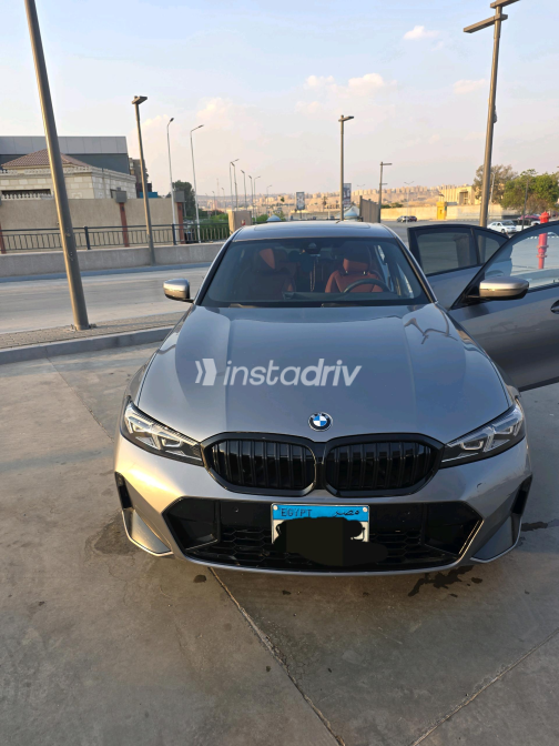 بي ام دبليو 320 2024 رمادي غامق أوتوماتيك مستعملة للبيع في القاهرة الكبرى ( القاهرة - الجيزة) - 5