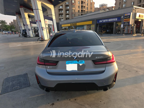 بي ام دبليو 320 2024 رمادي غامق أوتوماتيك مستعملة للبيع في القاهرة الكبرى ( القاهرة - الجيزة) - 8