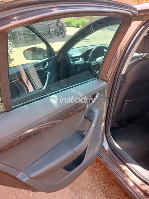 Skoda Octavia A7 2016 Bronze Automatic Used for Sale in Greater Cairo ( Cairo + Giza) - 3