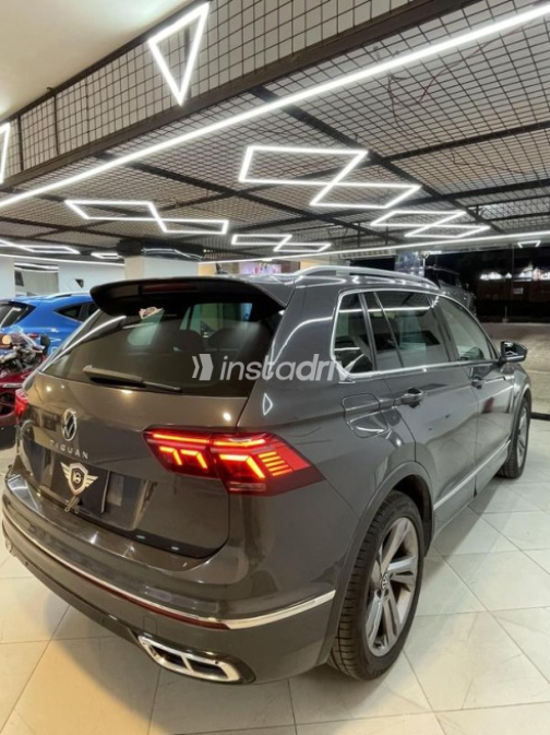 Volkswagen Tiguan 2024 Gray Automatic Used for Sale in 6 October - 6