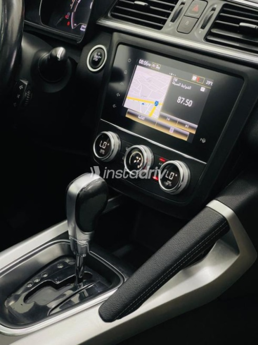 Renault Kadjar 2021 White Automatic Used for Sale in Greater Cairo ( Cairo + Giza) - 9