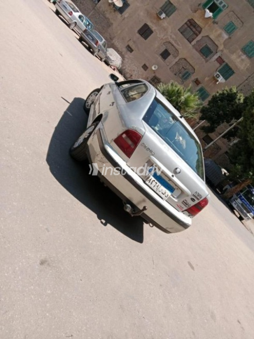 Skoda Octavia 2000 Silver Automatic Used for Sale in Cairo - 1