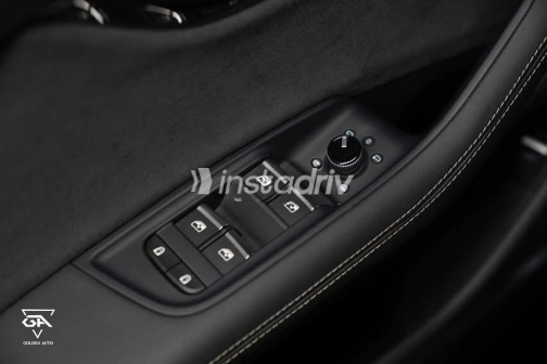 اودي Q8 2025 أسود أوتوماتيك مستعملة للبيع في القاهرة - 10