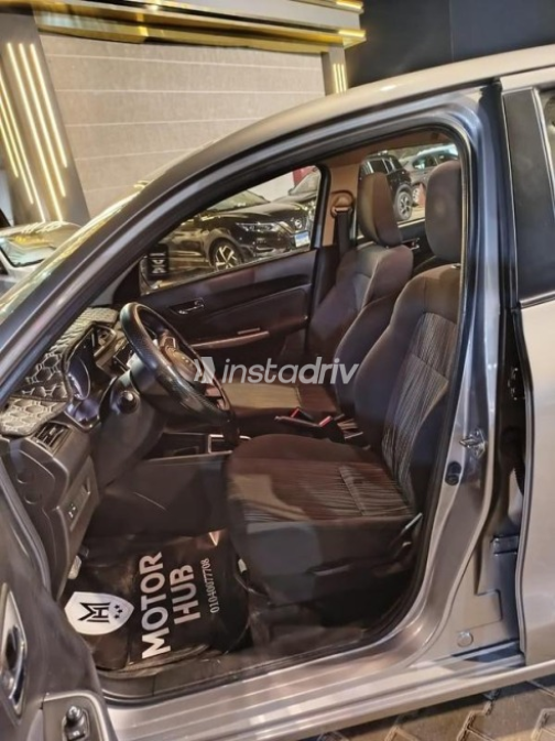Suzuki Swift Dzire 2021 Silver Automatic Used for Sale in Nasr city - 4