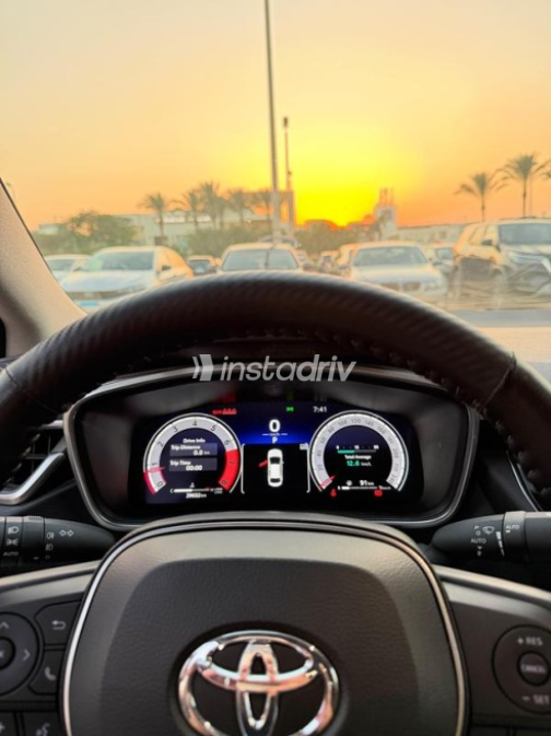 Toyota Corolla 2025 White Automatic Used for Sale in Greater Cairo ( Cairo + Giza) - 8