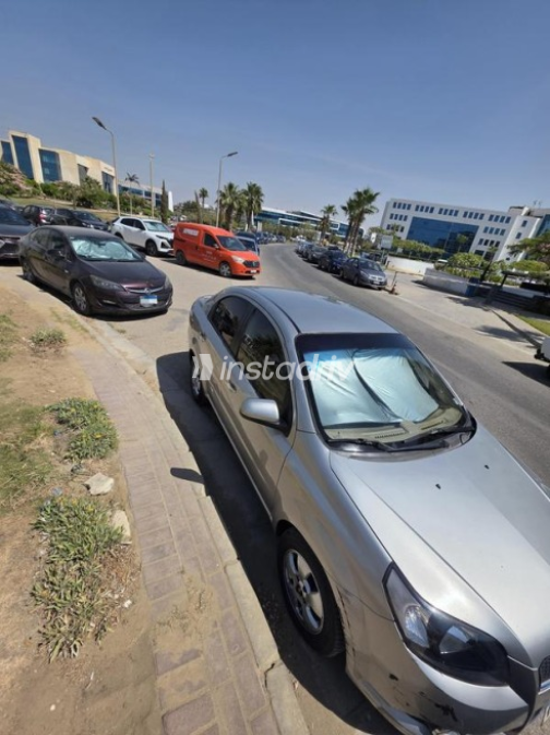 Chevrolet Aveo 2017 Silver Automatic Used for Sale in Greater Cairo ( Cairo + Giza) - 4