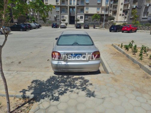 Kia Sephia 2001 Gold Automatic Used for Sale in Cairo - 3